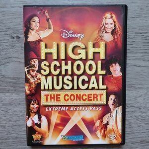 High School Musical The Concert DVD Extreme Access Pass Disney 2007 Live Action